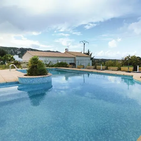 Two-bedroom Holiday In Calvi Calvi (Corsica)