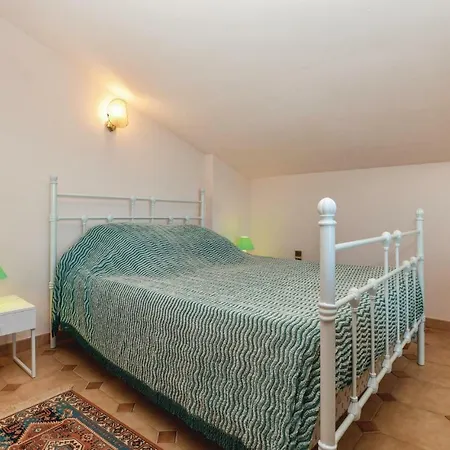 Two-bedroom Holiday In Calvi Calvi (Corsica)