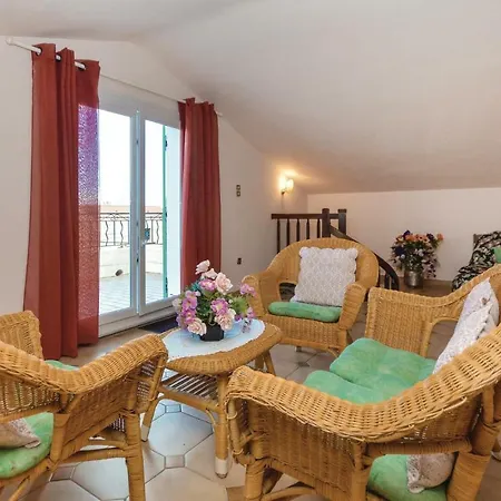Two-bedroom Holiday In Calvi * Calvi (Corsica)
